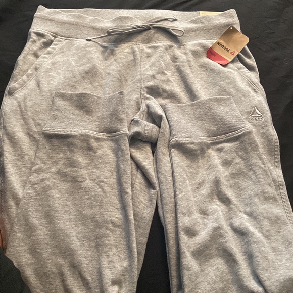 Rebook Cuffed Joggers - Picture 3 of 3